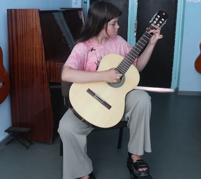 Моденова.png