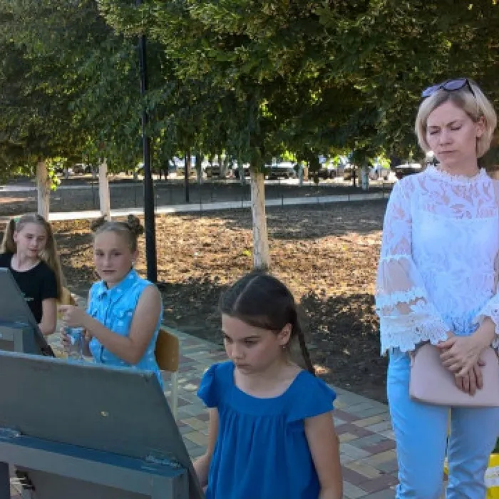 "Мир вокруг нас" пленер